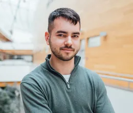 Team member Mgr Robert Wenta